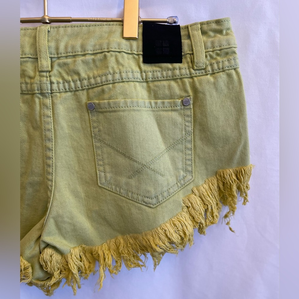 INSIGHT 51 Dipper Citrine Denim Cutoff Shorts NWT SZ 6 - Picture 6 of 8
